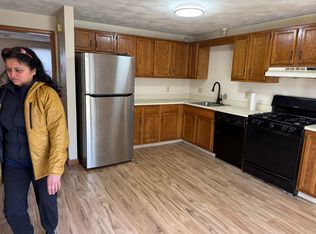 189 Parker St #2, Lowell, MA 01851