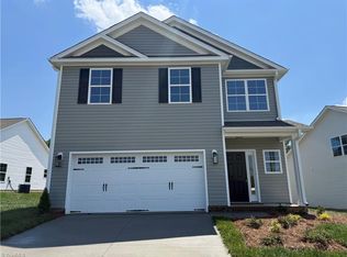 2817 Berwick Valley Dr, Winston Salem, NC 27127