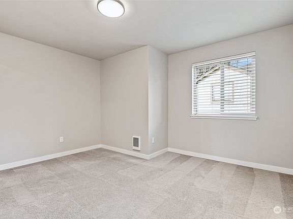 5th image of 4906 S Willow Street #A