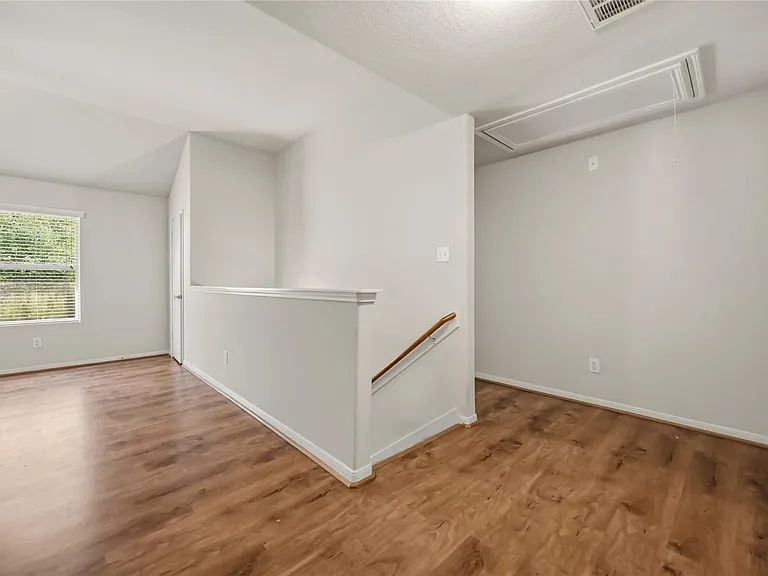 29526 Winton Wood Way — Photo 15