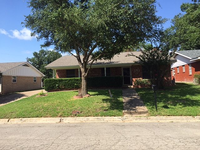 1st image of 1312 N Rose Dr