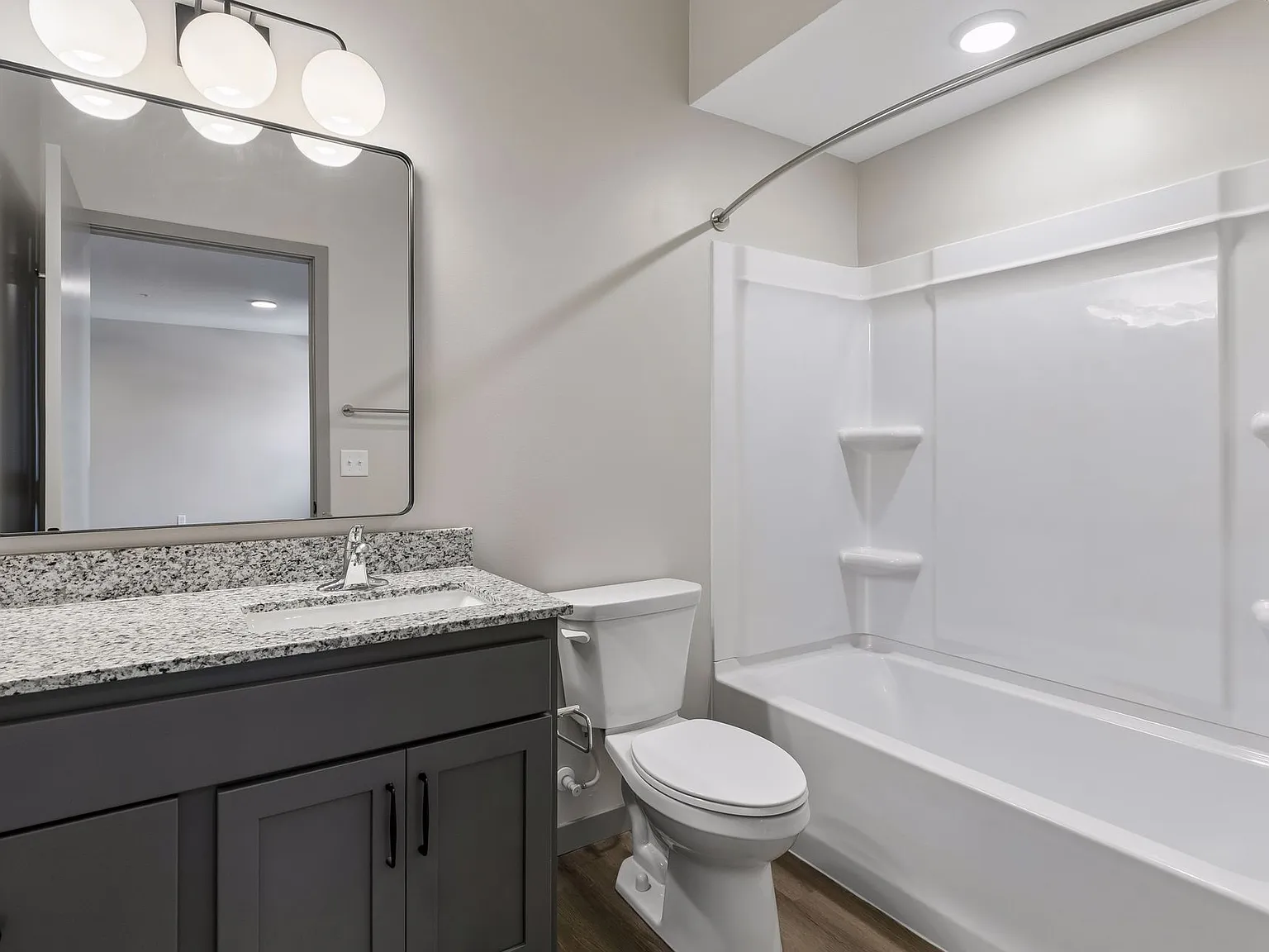 Studio, 457 sqft, $1,200 — Photo 3