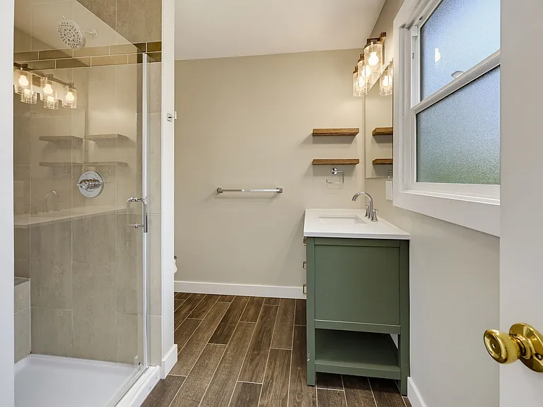 2100 Woodlawn Dr — Photo 14