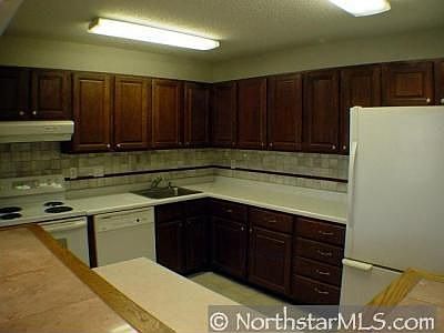 3rd image of 1890 Glacier Ln N