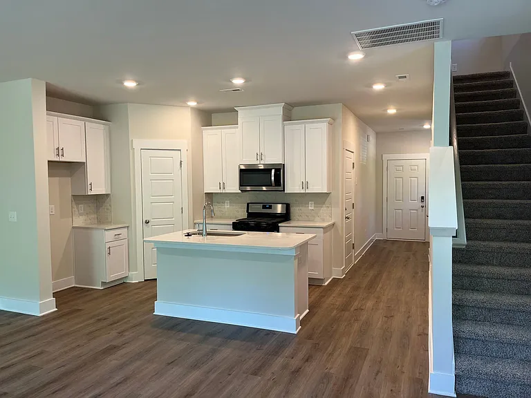 854 Thread Way — Photo 42