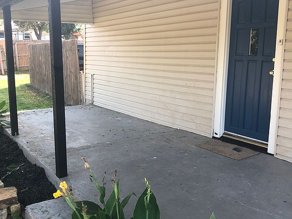 3rd image of 1000 S Park St