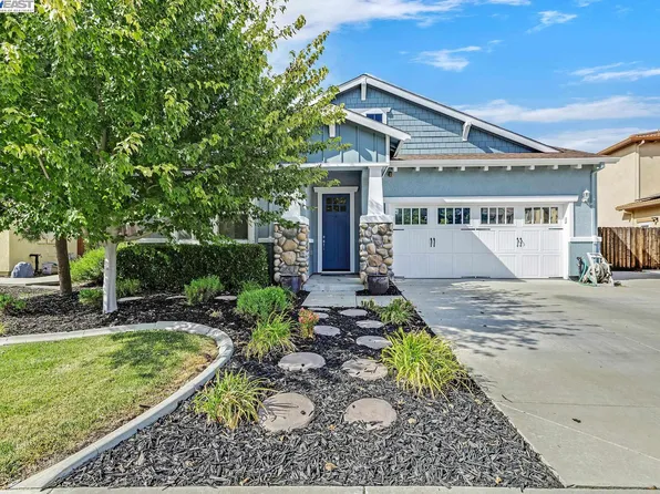691 Cathedral Way, Tracy, CA 95304