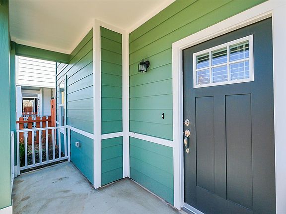 4th image of 6407 Paris St