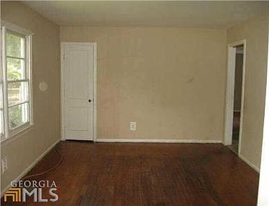 2nd image of 522 Baker Cir NW
