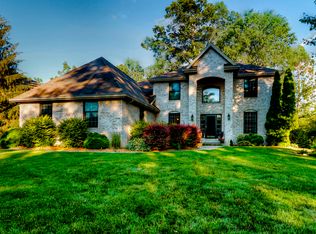 5598 Silverleaf Ct, Haslett, MI 48840