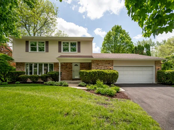 616 Bull Run Ct, Naperville, IL 60540