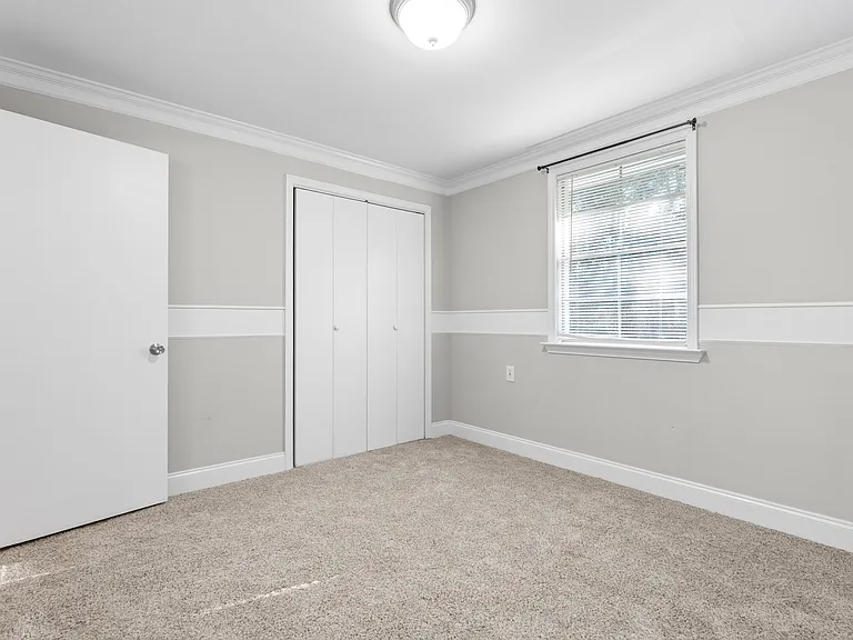 1005 Oakland Dr — Photo 11
