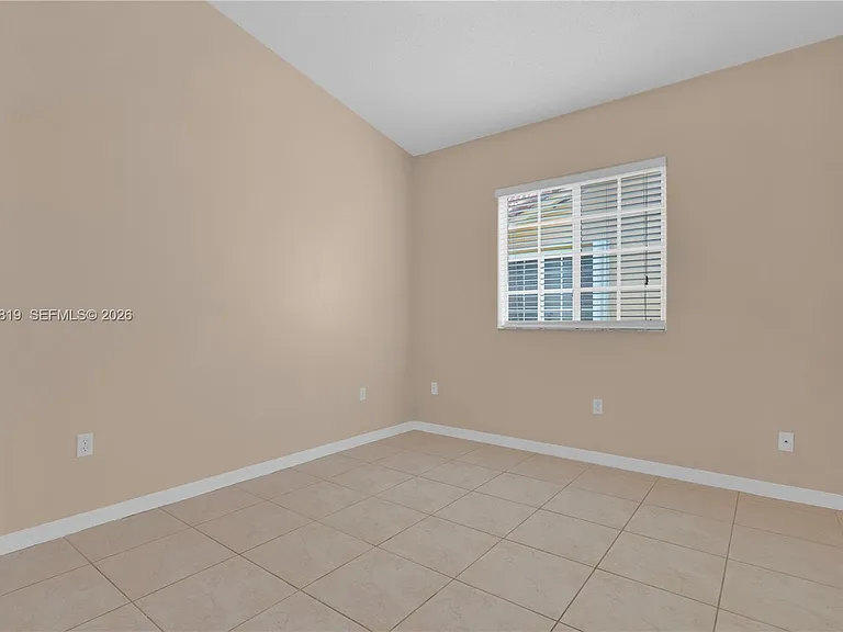 15339 SW 32nd Ter — Photo 25