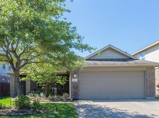 708 Elizabeth St, Alvin, TX 77511