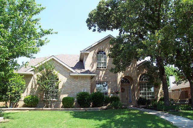 1st image of 605 Parkside Dr