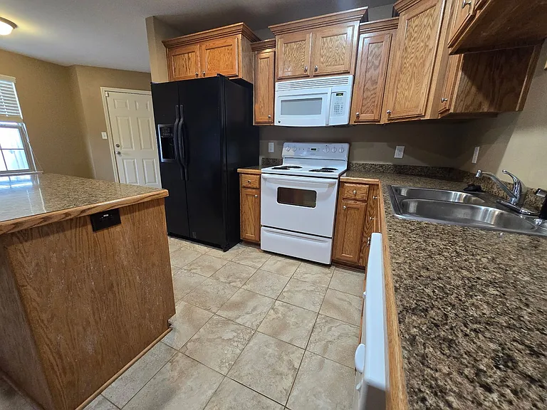 3537 Terrace Hill Ct — Photo 3