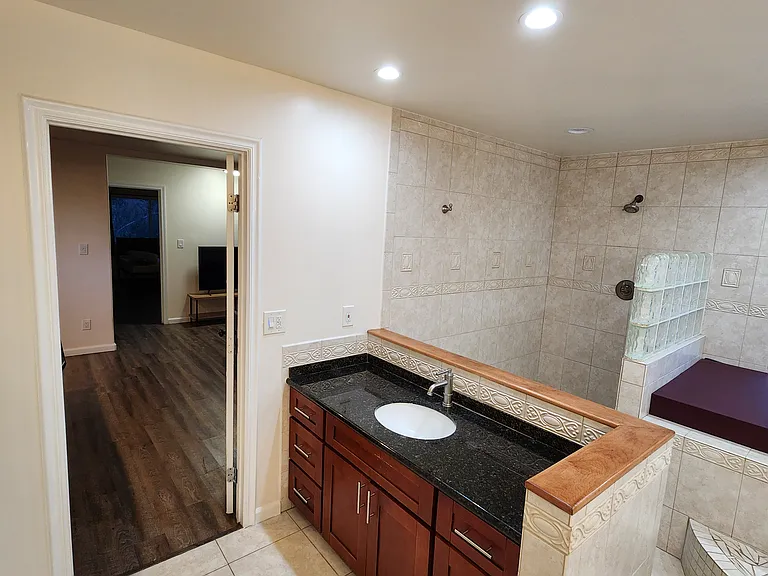 306 Ekoa Pl — Photo 13