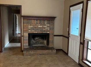 2520 Vernon Dr #B, Jackson, MS 39204