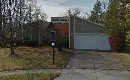 2nd image of 1009 Earl Ct