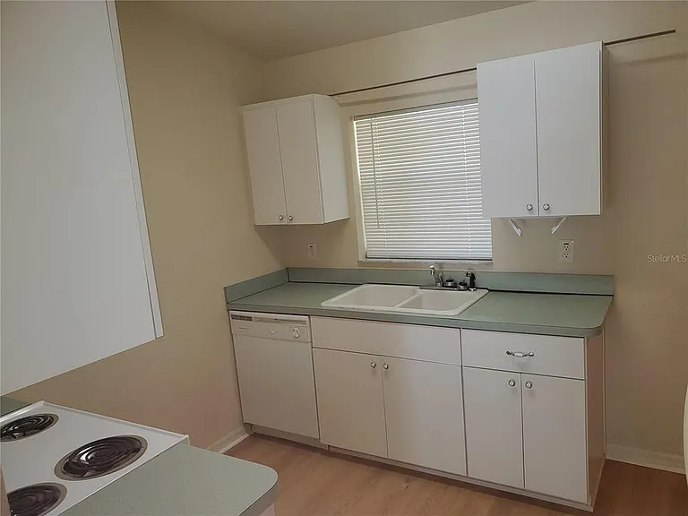 1686 SW 107th Pl #2 — Photo 3