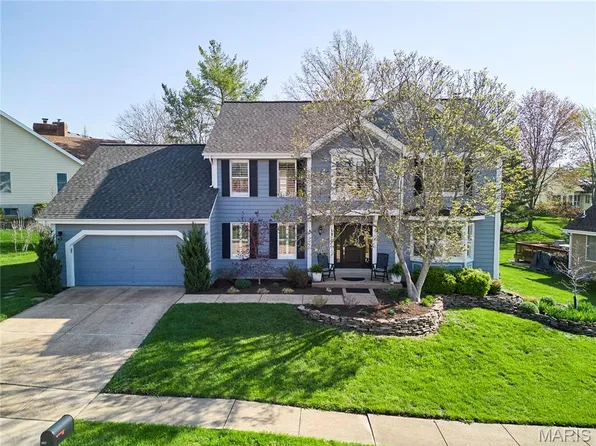 1922 Sumter Ridge Ct, Chesterfield, MO 63017