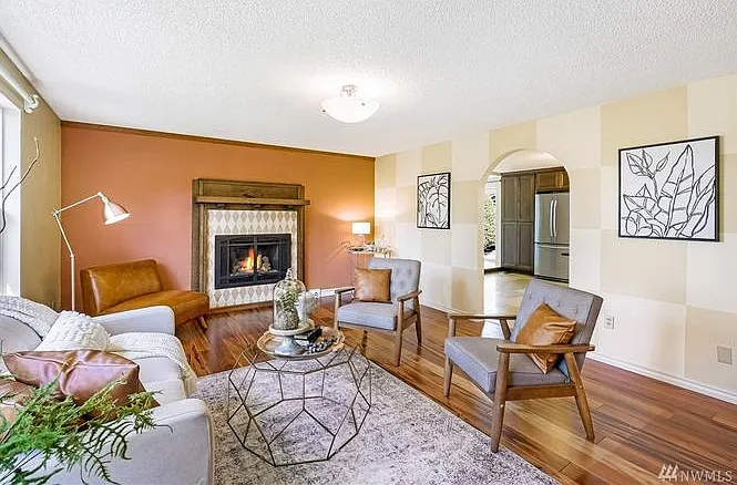 1307 Cypress Ln — Photo 1