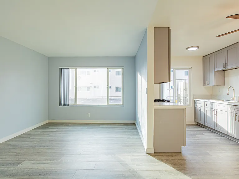 9212 Somerset Blvd #2 — Photo 14