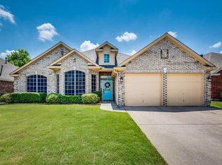 338 Fort Edward Dr, Arlington, TX 76002