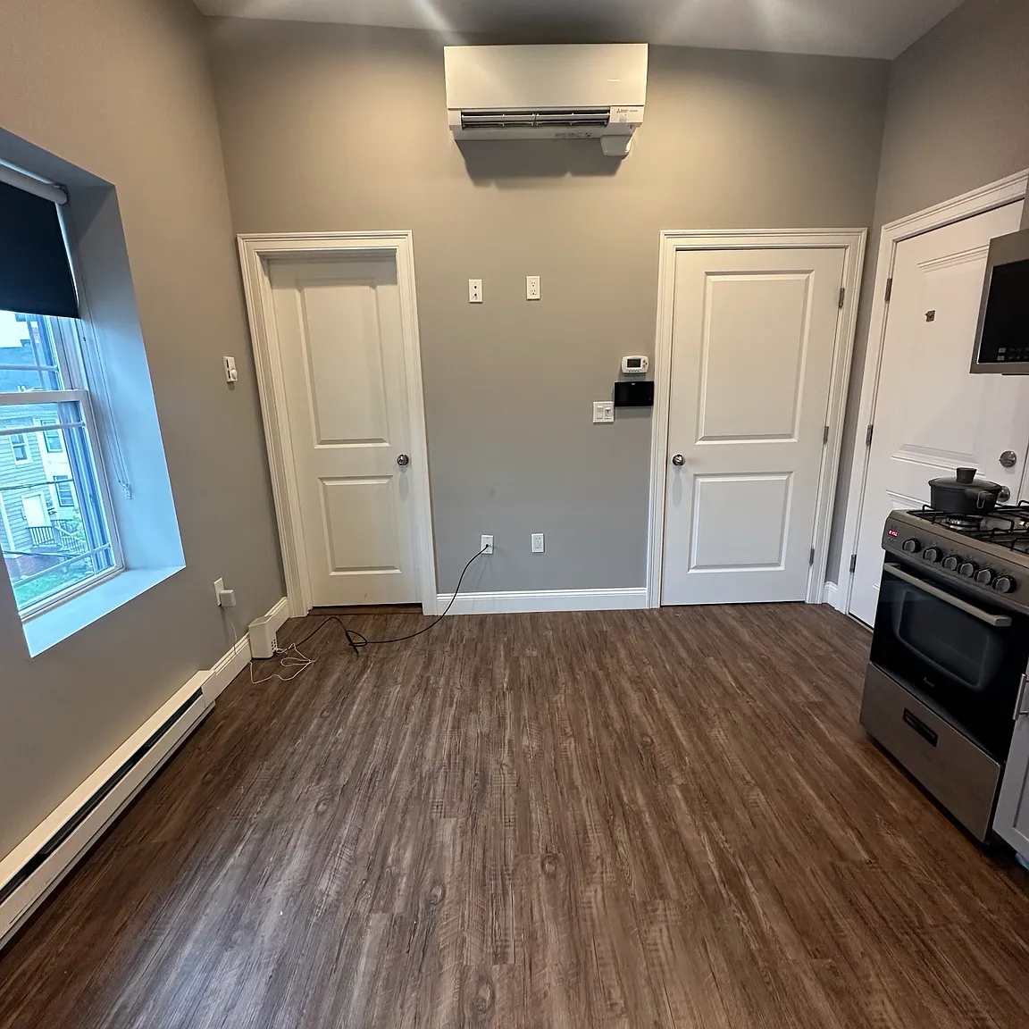 1 bed, 250 sqft, $1,600 — Photo 3