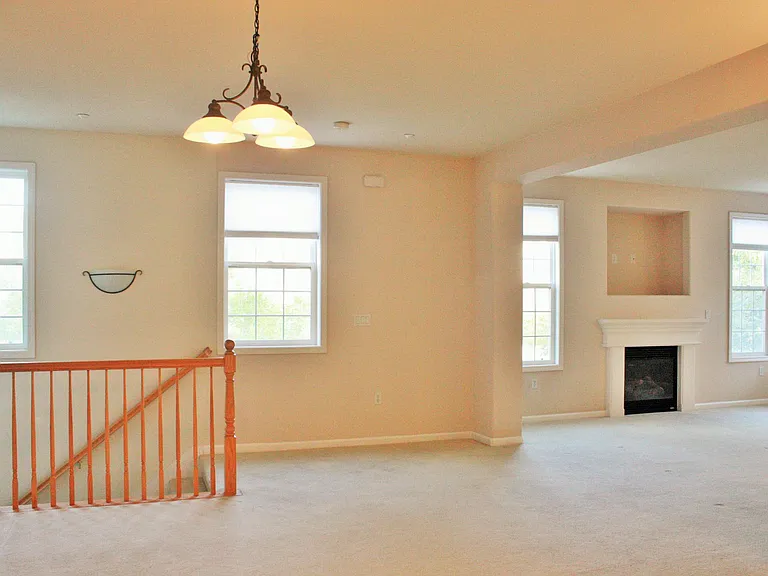 3754 Central Pkwy — Photo 12