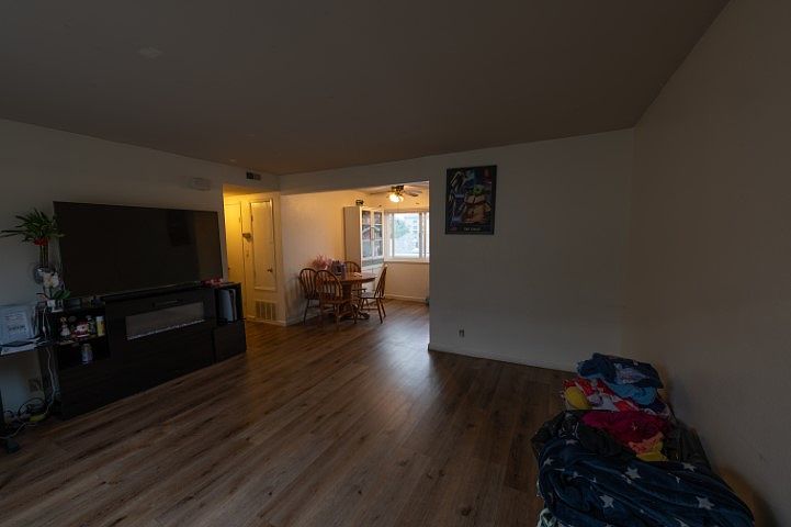 1st image of 337 Grand Blvd APT 4