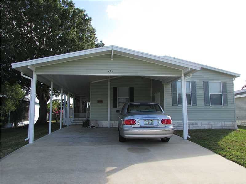 1st image of 202 Manatee Ct