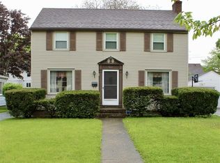 311 N Rogers Pkwy W, Irondequoit, NY 14617