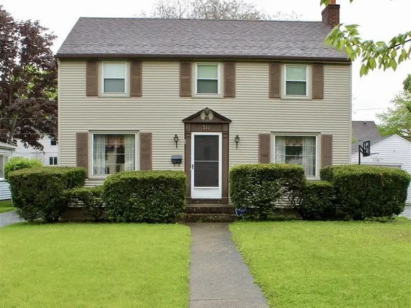 311 N Rogers Pkwy W, Irondequoit, NY 14617
