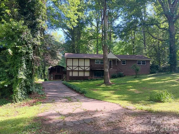 101 Sherry Dr, Stanley, NC 28164