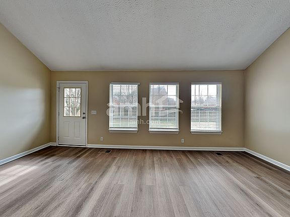 5th image of 1612 E Blairmont Dr