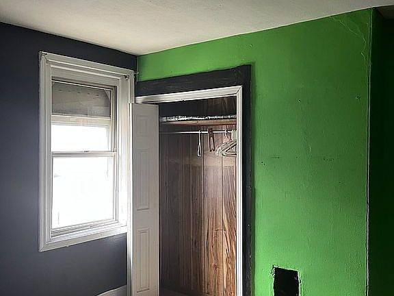5th image of 3143 Hartville St