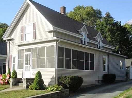 2nd image of 31 Mechanic St