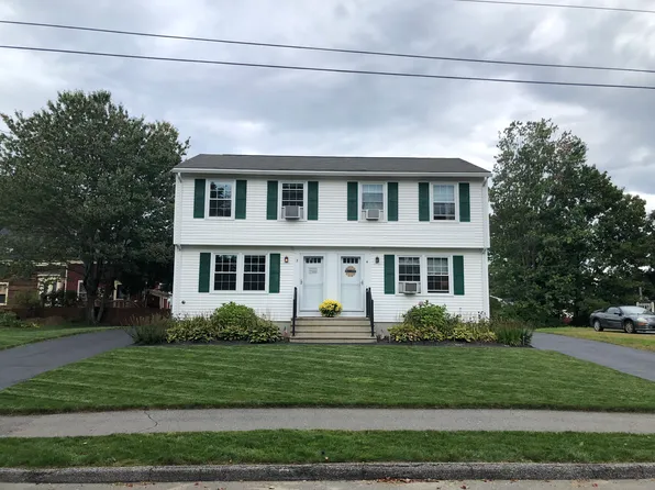 2 Oakwood Dr #4, Saco, ME 04072