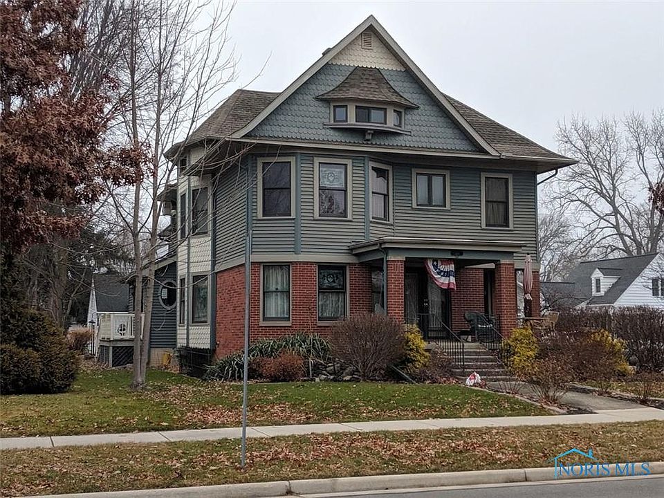 1st image of 504 W Washington St