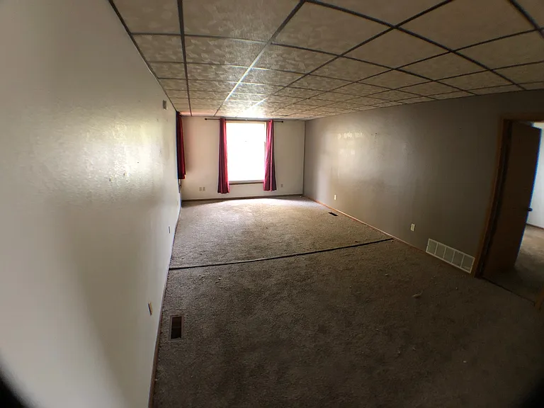 810 S University St — Photo 9