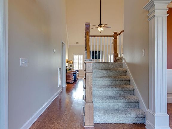 5th image of 3937 Triple Crown Dr