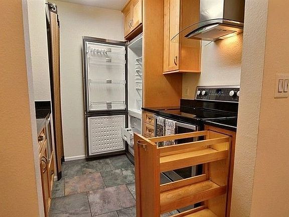 4th image of 6105 N 16th St APT N202