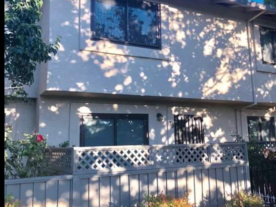 2nd image of 79 Kenbrook Cir