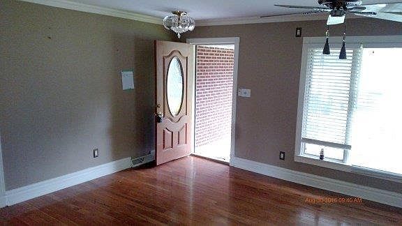 3rd image of 8016 Schreiber Dr