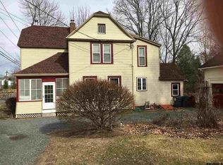 582 Brunswick Rd, Troy, NY 12180