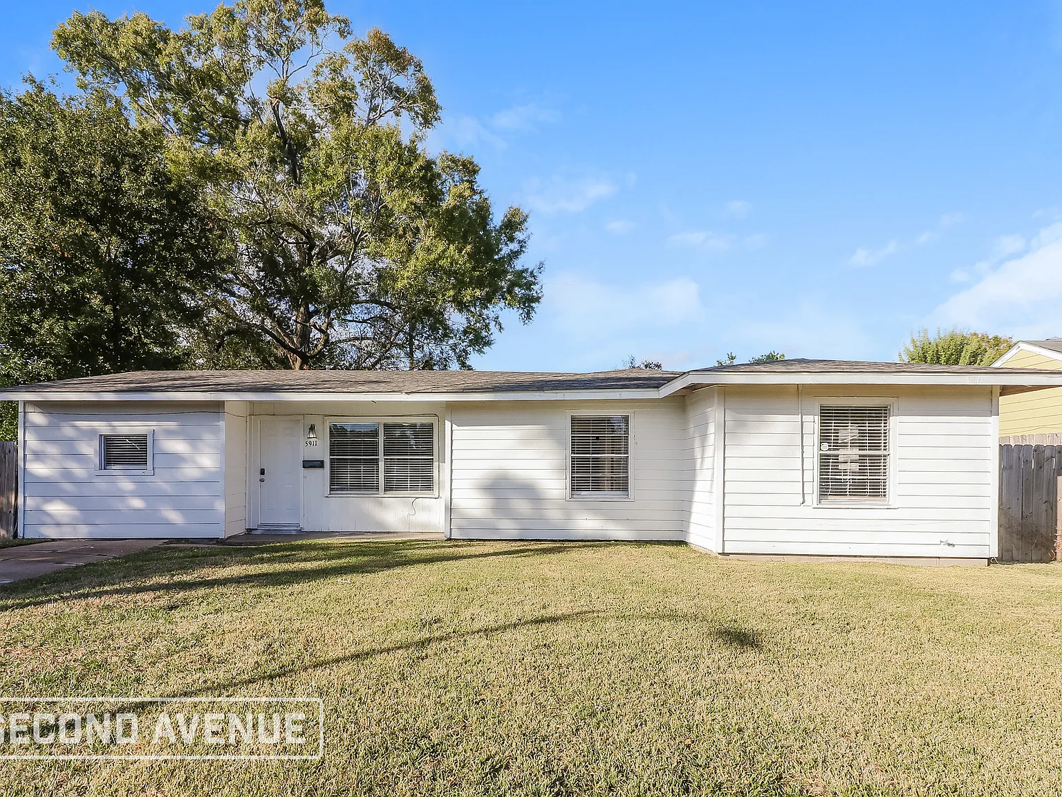 3 bed, 2.0 bath, 1760 sqft, $1,519 — Photo 1