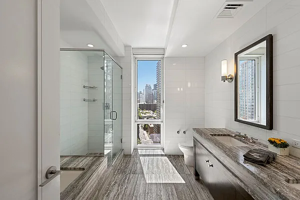 Sold by Nest Seekers International | media 8