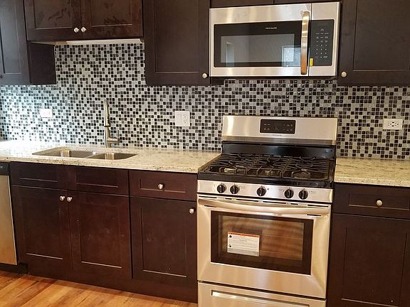 5th image of 1929 W Montrose Ave Unit 2S