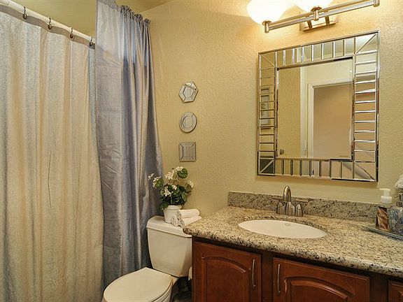 5th image of 900 Knollfield Way